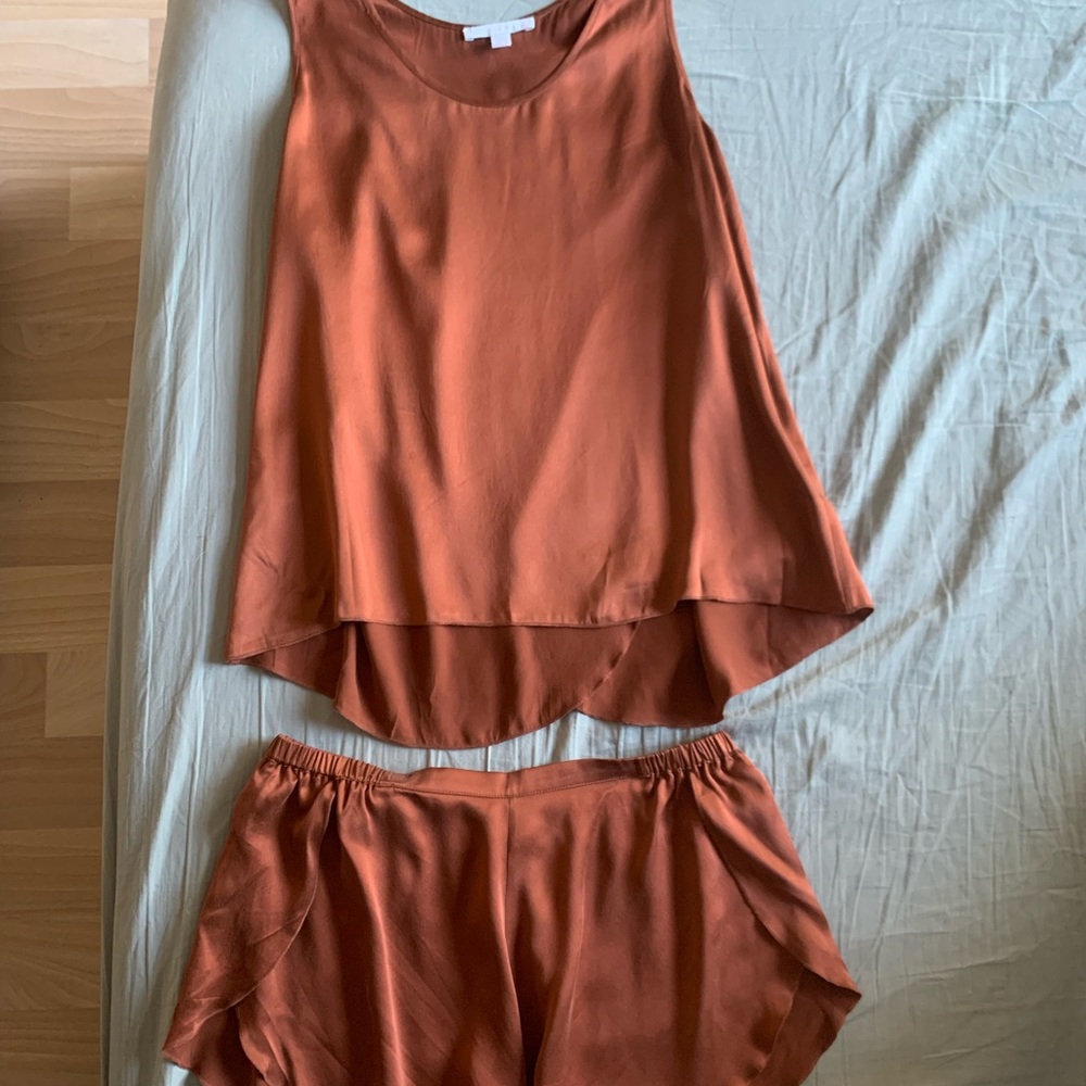Lunya Set in Rust
